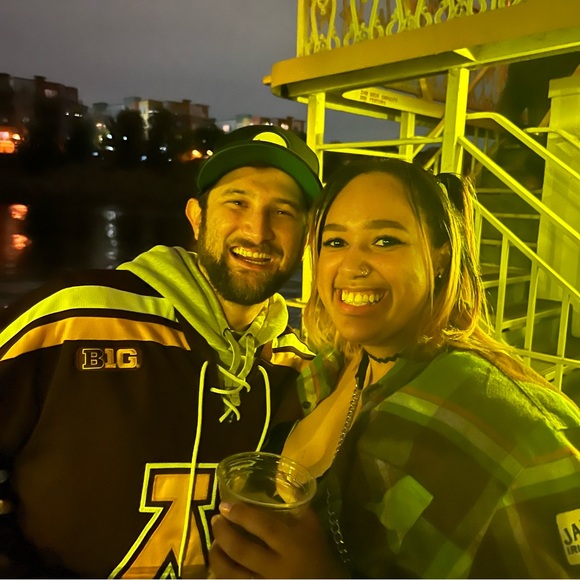 Meet your Posher, Sierra - Picture 3 of 5